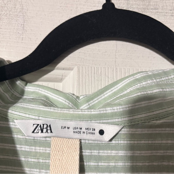 Zara eyelet tunic - Picture 3 of 3